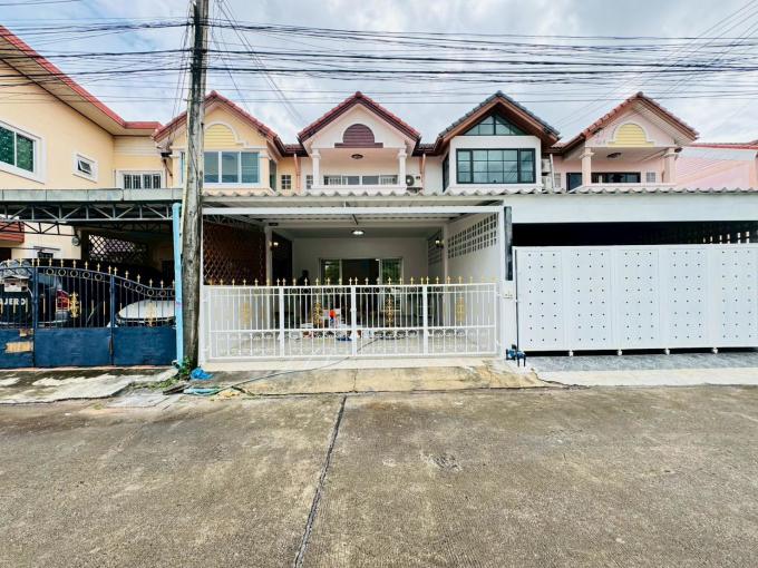 (* รอรีโนเวท) ขายบ้าน ทาวน์เฮ้าส์สองชั้น มือ 2 บ้านสวนวิวล์ 2 ตำบล บ้านสวน อำเภอเมืองชลบุรี ชลบุรี JS-245
