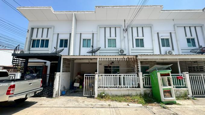 (* รอรีโนเวท) ขายบ้าน ทาวน์โฮมสองชั้น มือ 2 ไลโอนอฟ (Lionof) ตำบล ห้วยกะปิ อำเภอ เมืองชลบุรี ชลบุรี JS-373