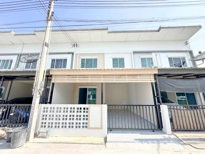 (* ขายแล้ว) ขายบ้าน ทาวน์เฮ้าส์สองชั้น มือ 2 ไลโอบลิสซ์ (ลลิล) ตำบล บ้านเก่า อำเภอพานทอง ชลบุรี JS-314