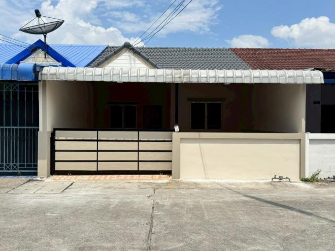 ขายบ้าน ทาวน์เฮ้าส์ชั้นเดียว มือ 2 มณีรัตน์ ตำบล บ้านบึง อำเภอบ้านบึง ชลบุรี JS-339