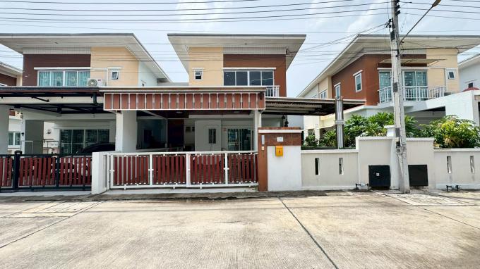 (รอรีโนเวท) ขายบ้าน บ้านแฝดสองชั้น มือ 2 ธนาลัย ตำบล มาบไผ่ อำเภอ บ้านบึง จังหวัด ชลบุรี JS-393