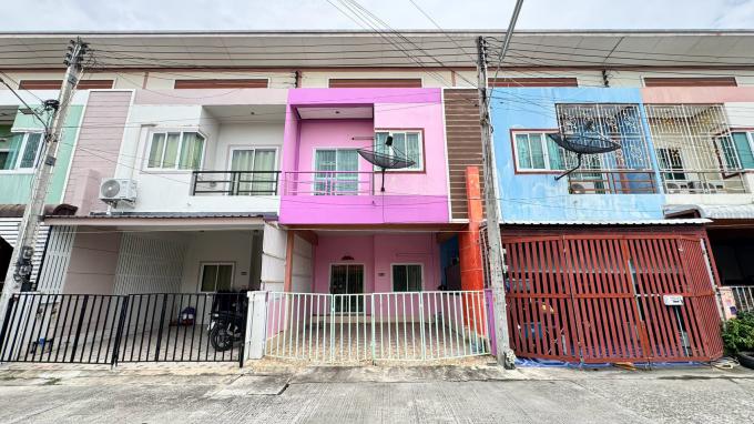 (* รอรีโนเวท) ขายบ้าน ทาวน์โฮมสองชั้น มือ 2 บ้านสุขเกษม ตำบล บางนาง อำเภอ พานทอง จังหวัด ชลบุรี JS-409